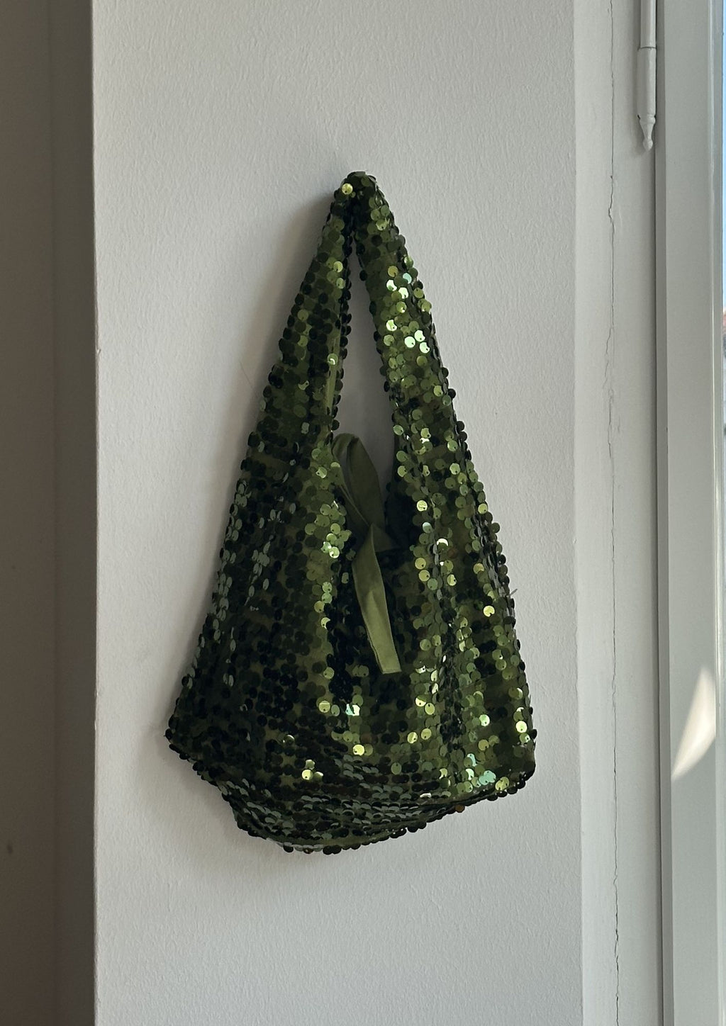 Sequins. Maxi. Green.