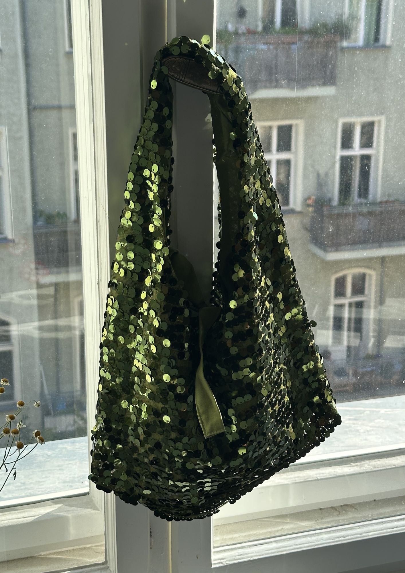 Sequins. Maxi. Green.