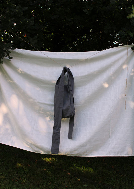 Baumwolle. Tote. Grau.