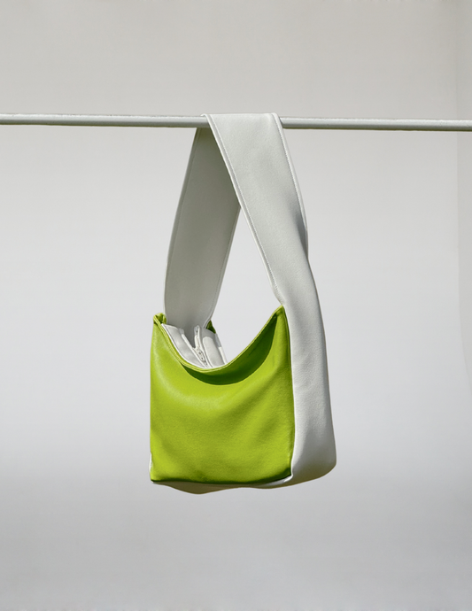 Kunstleder. Medium. Creme/Grün.