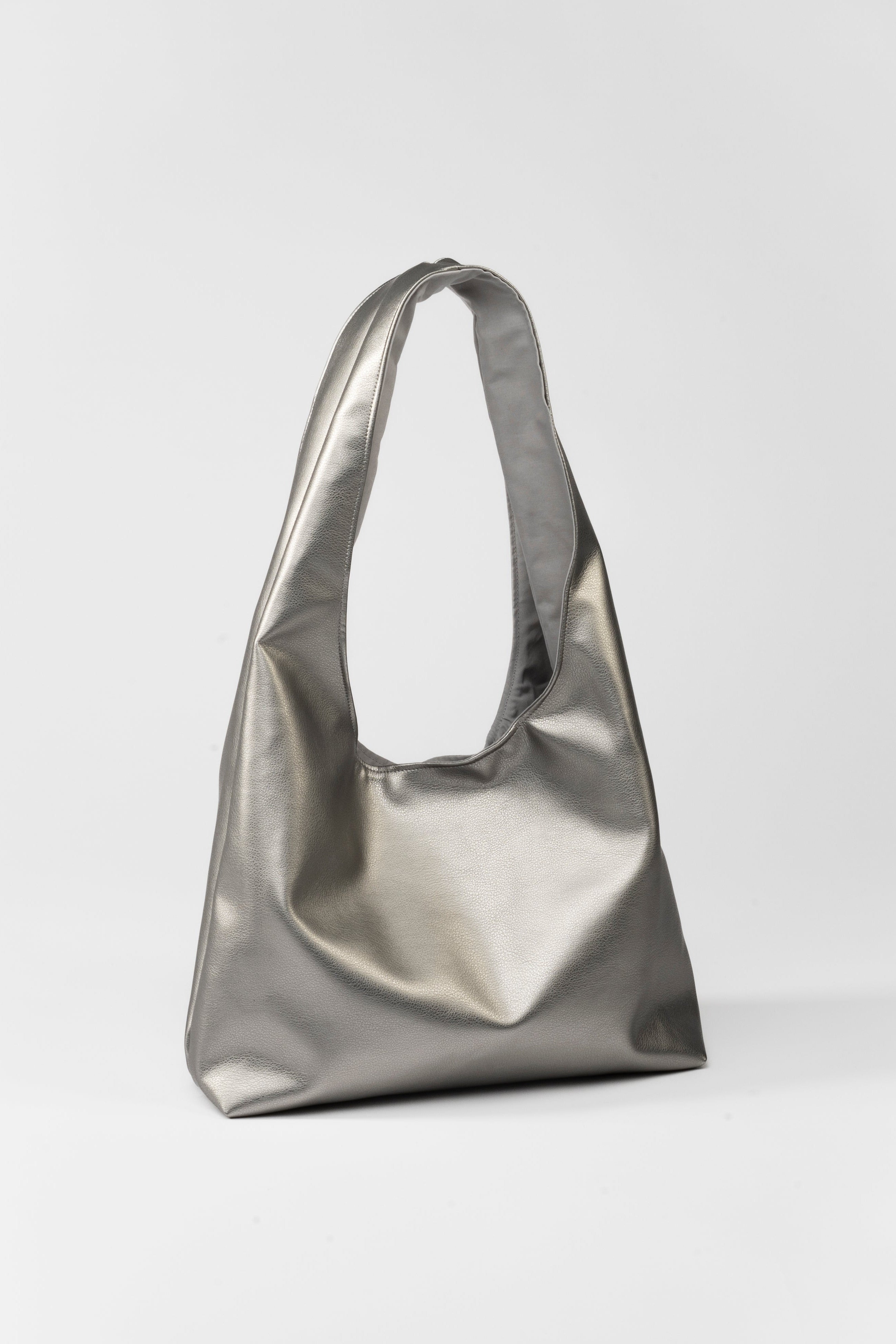 Faux Leather. Maxi. Silver.