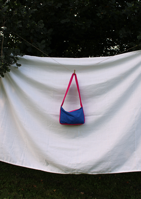 Baumwolle. Crossbody Short. Blau/Pink.