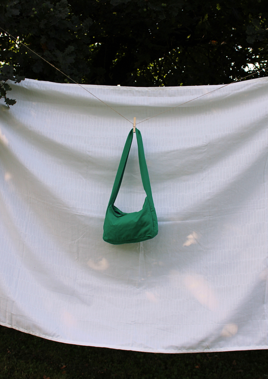 Baumwolle. Crossbody Short. Grün.