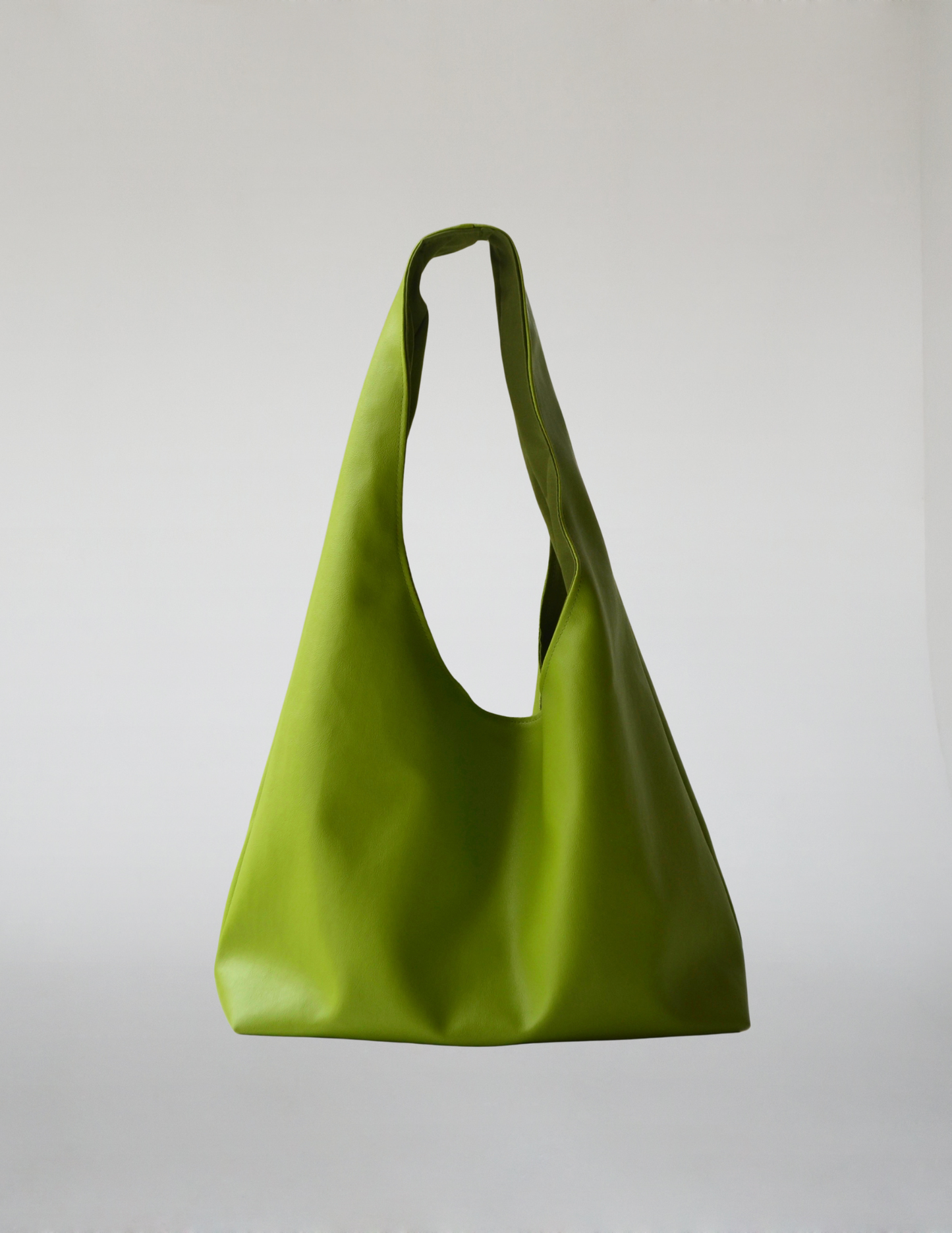 Kunstleder. Maxi. Grün.