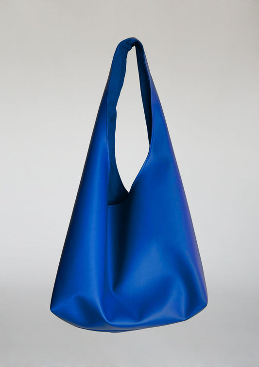 Kunstleder. Maxi. Blau.